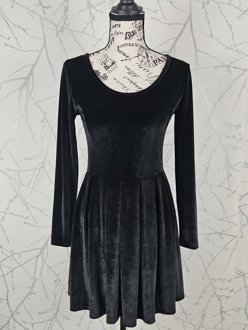 Talula Black Velvet Stretch Scoop Neck Fit & Flare Lambeth Dress